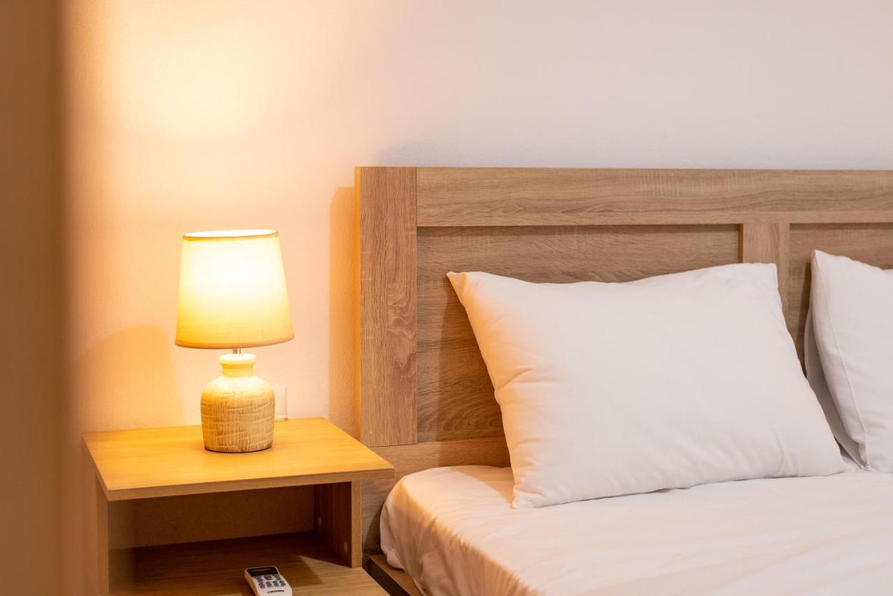 Aelia Apartment Artemida  Dış mekan fotoğraf