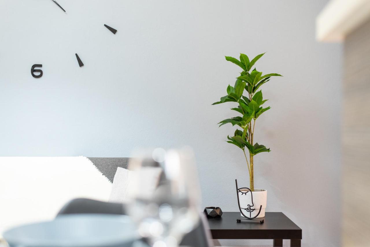 Aelia Apartment Artemida  Dış mekan fotoğraf