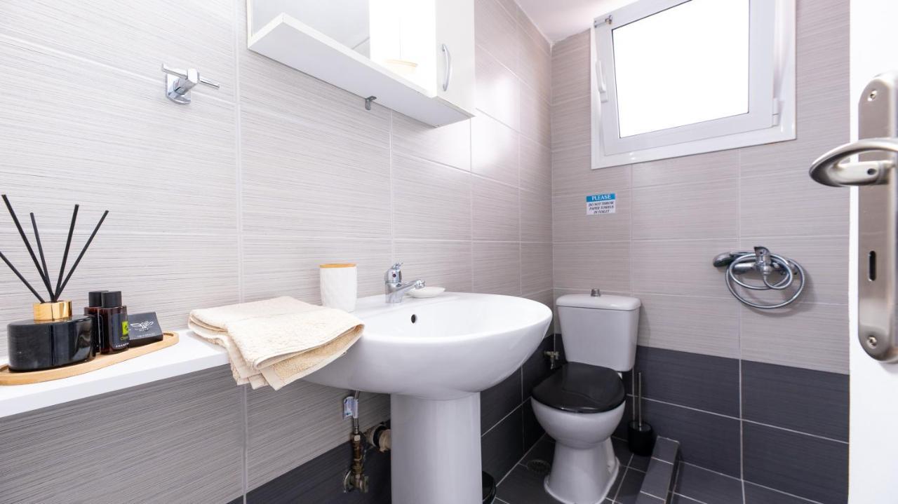 Aelia Apartment Artemida  Dış mekan fotoğraf